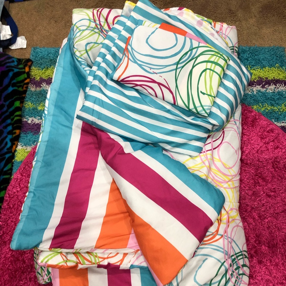 Little MissMatch twin bedding reversible